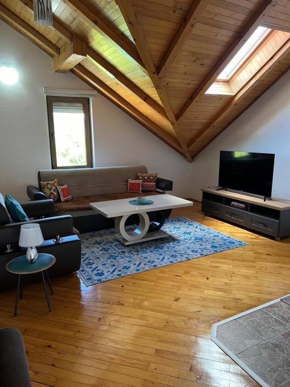 Teal Apartments Bihać Eksteriør billede