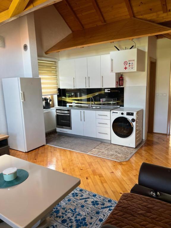 Teal Apartments Bihać Eksteriør billede